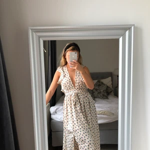 Sommarklänning - Från glamours knappt använd, storlek 36.