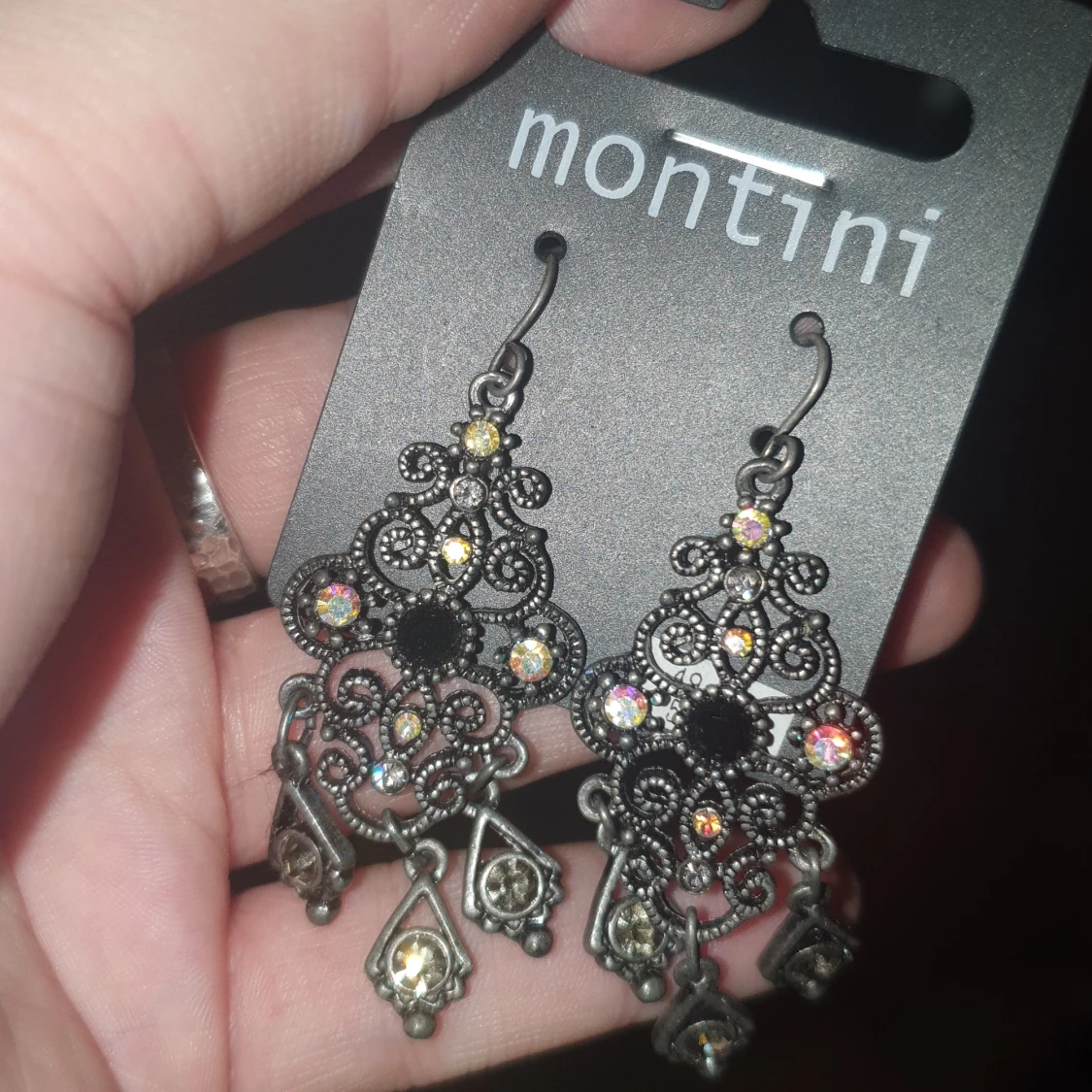 Örhängen svarta - 91