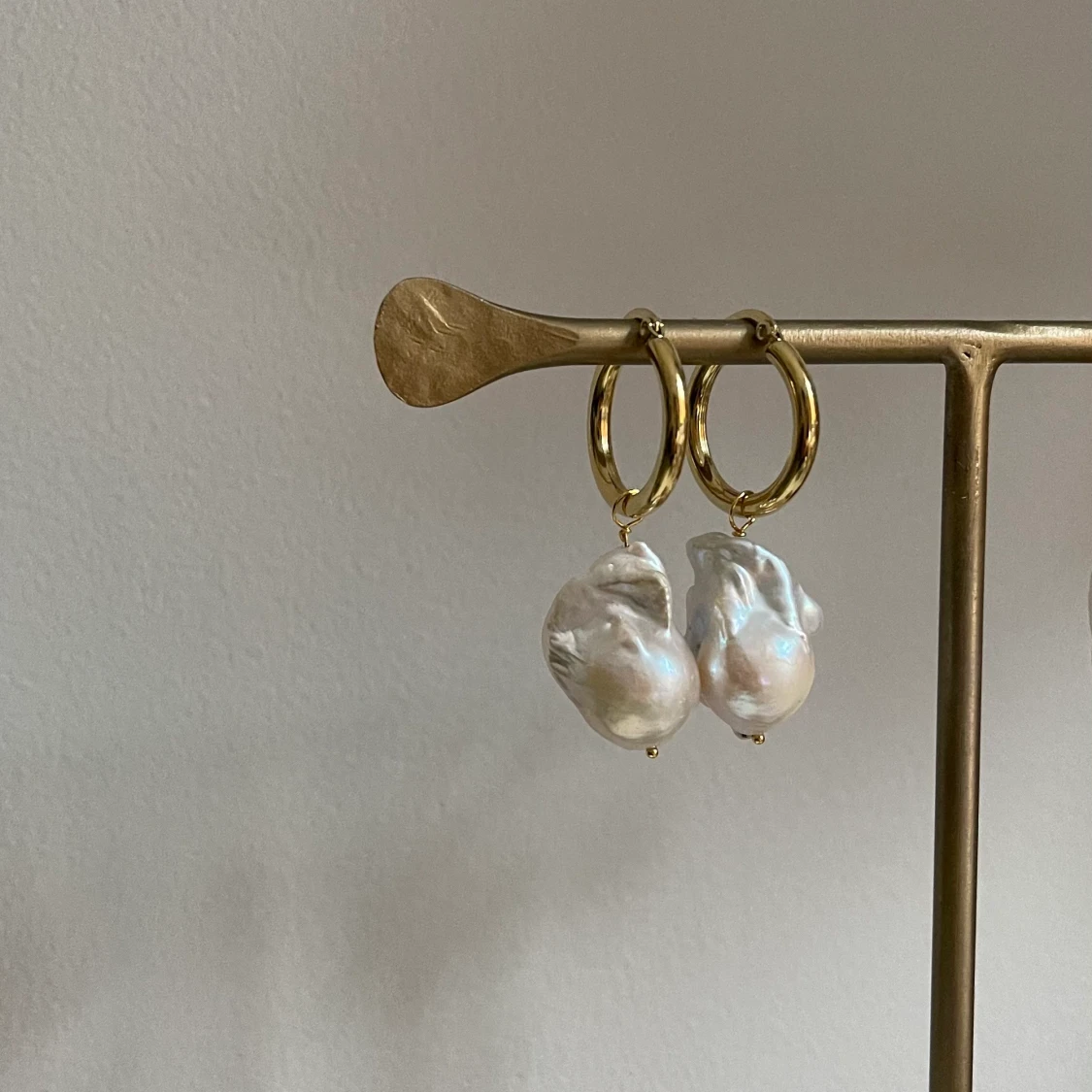 Chunky örhängen med pärlor - 90