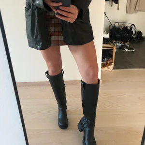 VEGAN SADIE BOOT - Platåstövlar - Strl 38