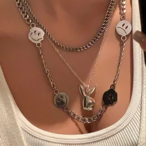 Halsband Smiley - Tappar ej färg, är i S915 eller vad det nu heter hehe :))