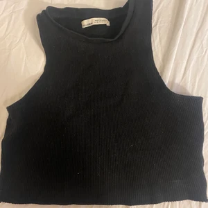 Topp - Svart halterneck topp, 50kr frakt ingår 💕🤩