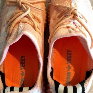 NYA gympaskor, strl 39 - Nya sneakers i laxrosa färg  Storlek 39/24,5 cm