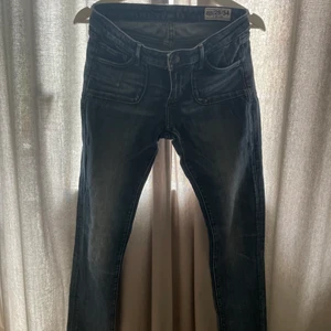 Crocker Jeans  - Använda fåtal gånger. Stlk 29/34