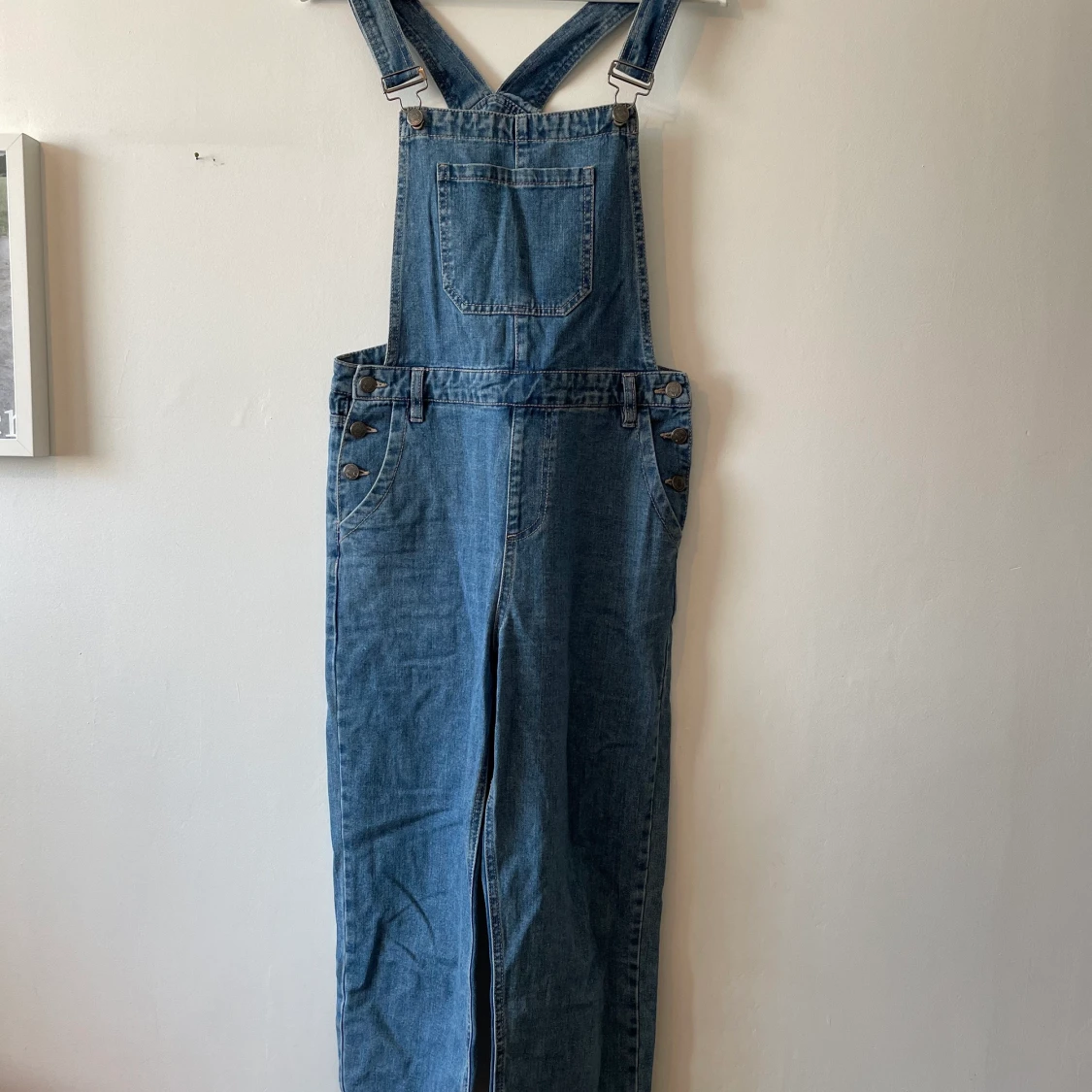 Hängselbyxor i jeans