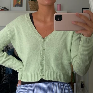 Kofta från brandy melville  - Använd nån gång! Från brandy. Köparen står för frakten