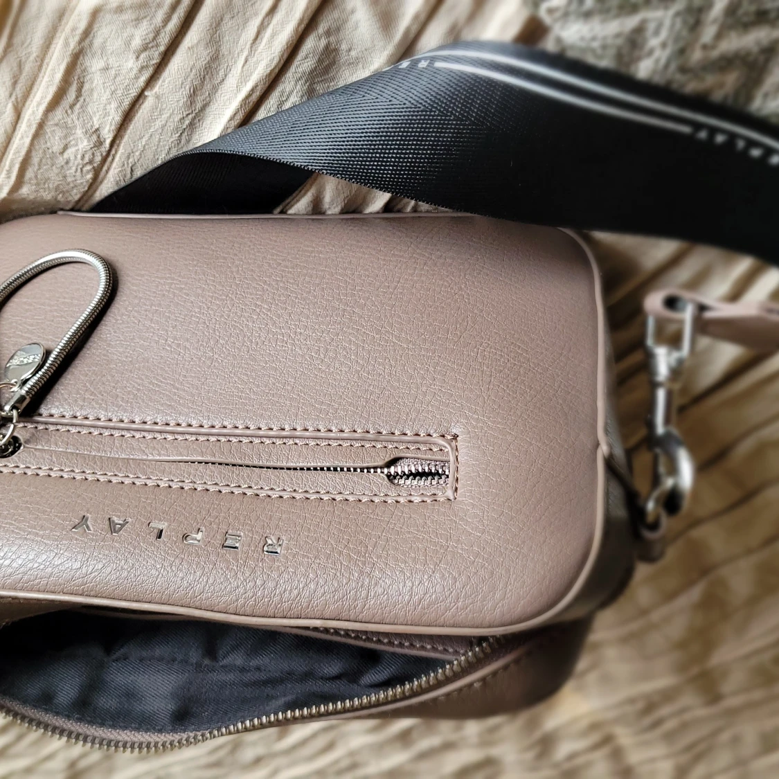 Replay BAG, New. - 90