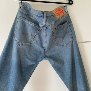 33/34 Levis 501 nyskick - Jeans 