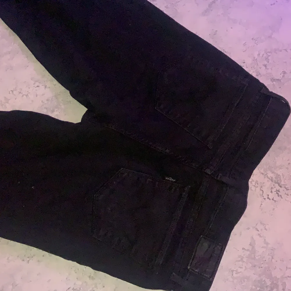 Förstora jeans som inte kommer till användning, äkta Levis . Jeans & Byxor.