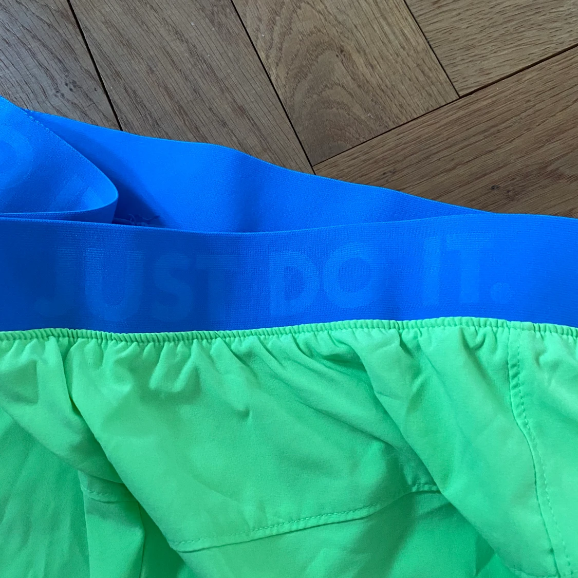 Gröna träningsshorts  - 90