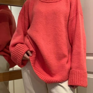 Medium -  Stickning kofta. Ull 80%, 20 akril 