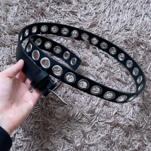 Skärp - Snyggt skärp! Knappt använt! Köparen står för fraktkostnaden 