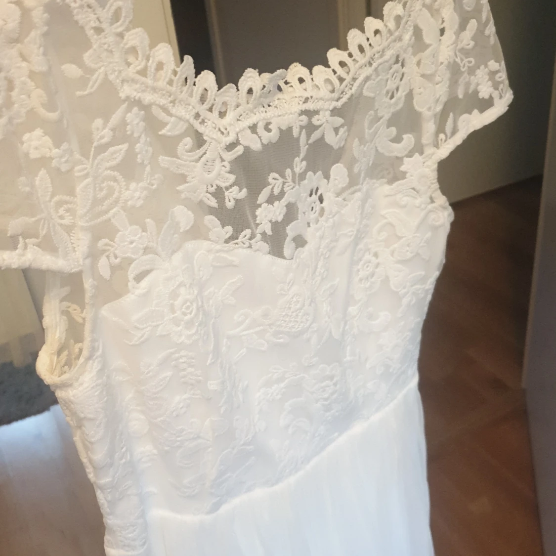 Vit klänning / studentklänning, Vila - 91