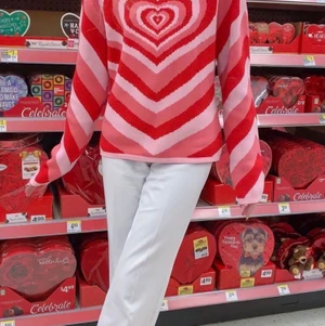 cider heart sweater - Säljer nu min underbara sweatshirt från cider! Använd ca 1 gång, och i otroligt bra material och kvalitet! ⚡️ buda💘 skriv privat för fler bilder eller frågor😁💘