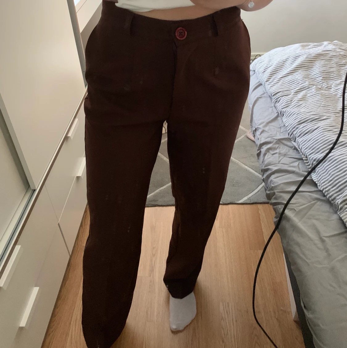 Bruna kostymbyxor