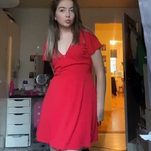 Söt klänning - Supergullig klänning, kom privat för bud❤️