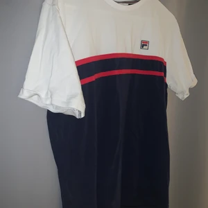 fila t-shirt - bra skick
