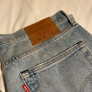 Levis Vintage Jeans - Skick 9,5/10 använda 2 gånger, för små för mig :/. 34/32. 