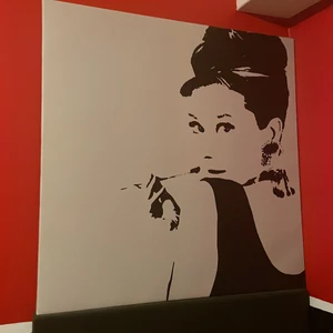 Tavla  - Fin tavla som passar perfekt till rummet. Inte sliten, har används under en kortare tid.