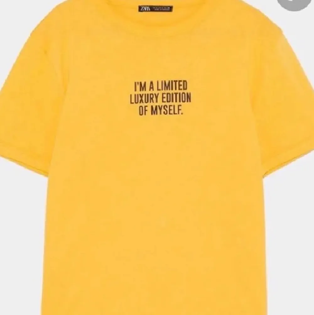 Från Zara. T-shirts.