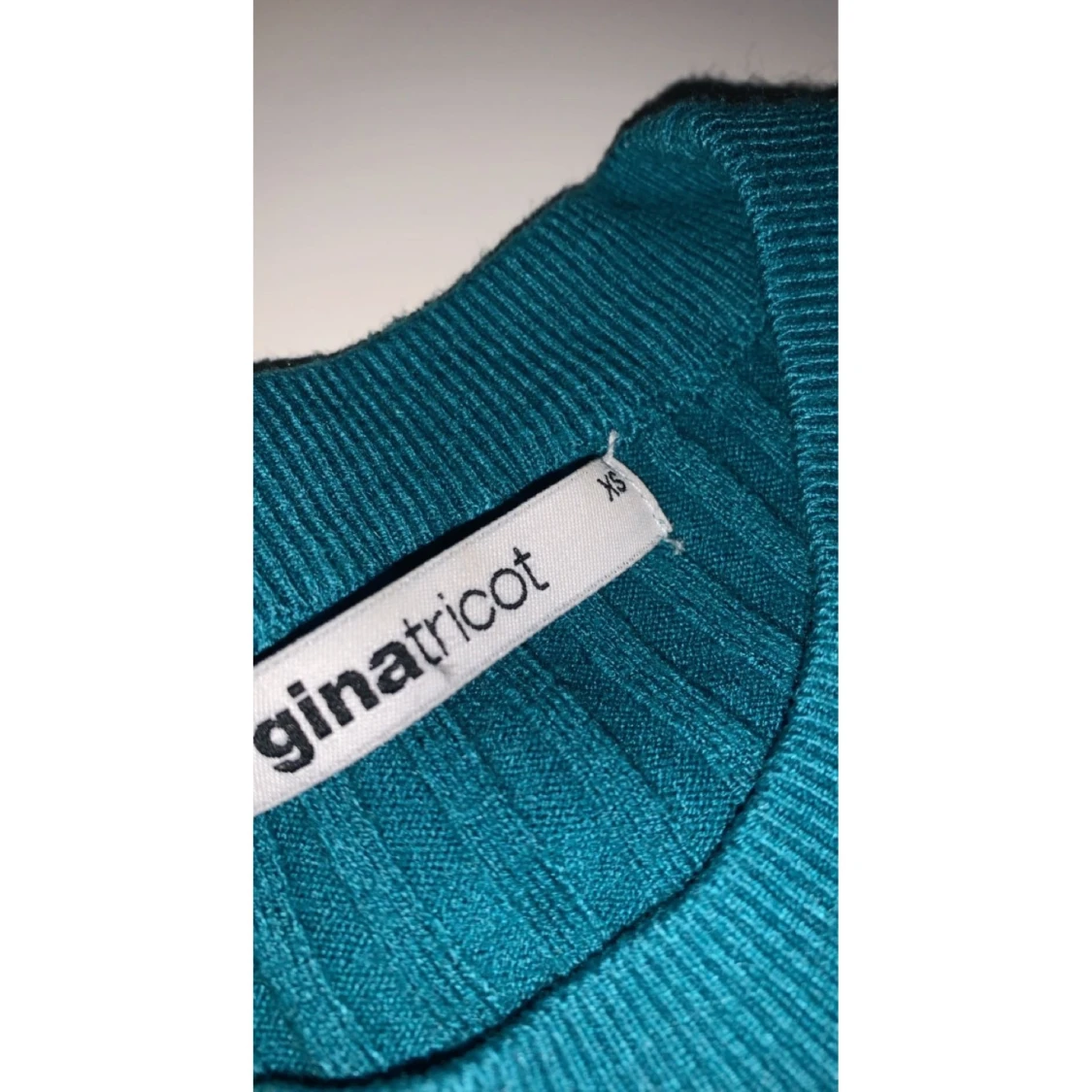 Turkos ribbad tröja - 90