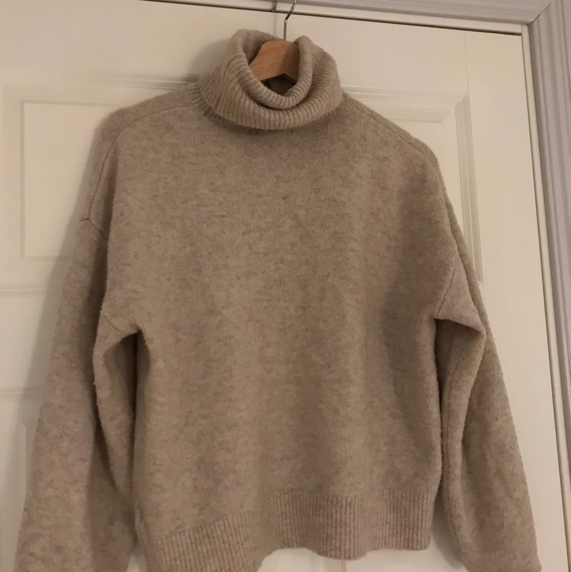 Mysig stickad tröja