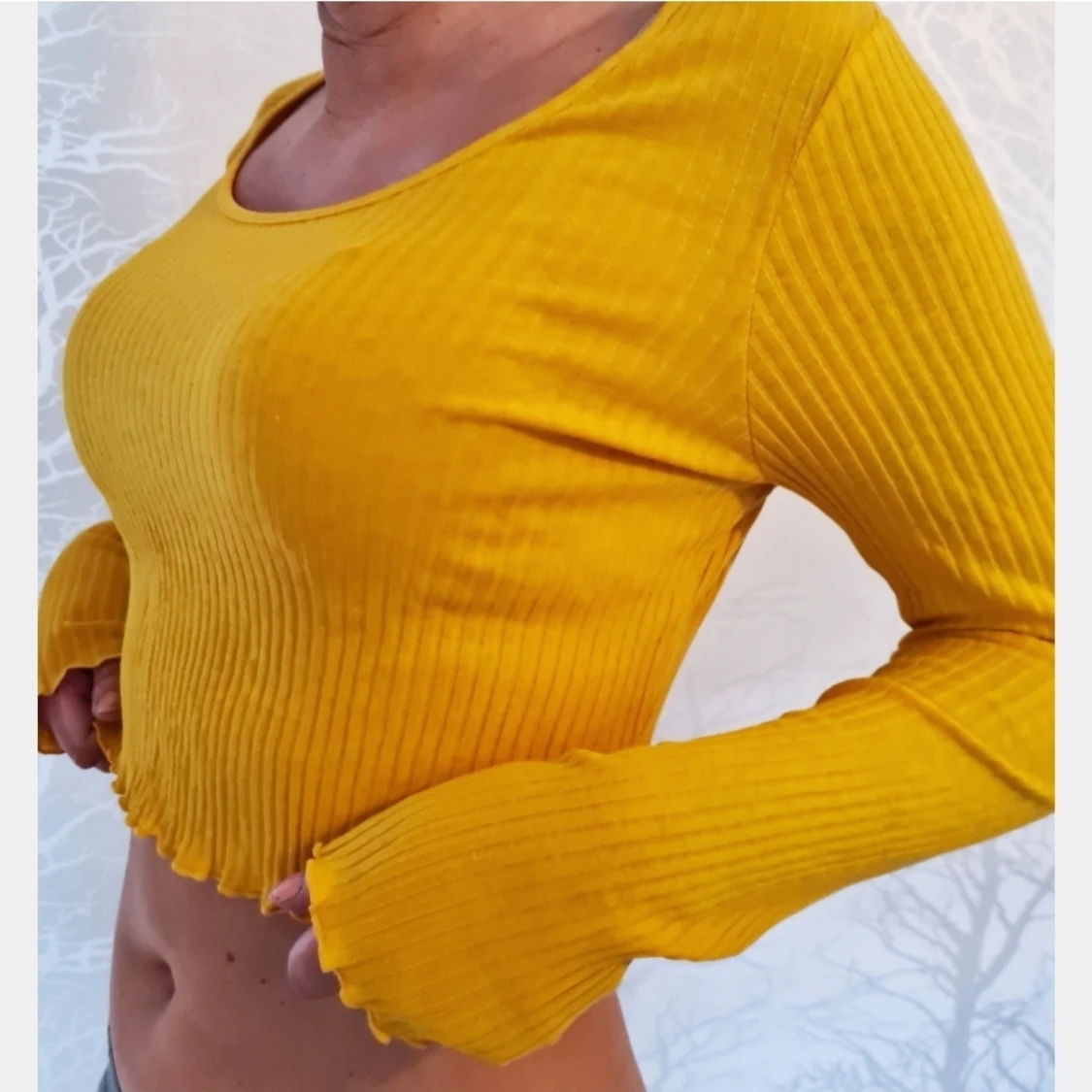 Nelly gul långärmad croptop 