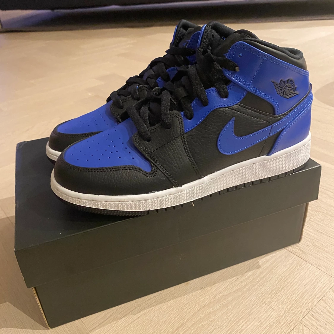 Air Jordan 1 Mid