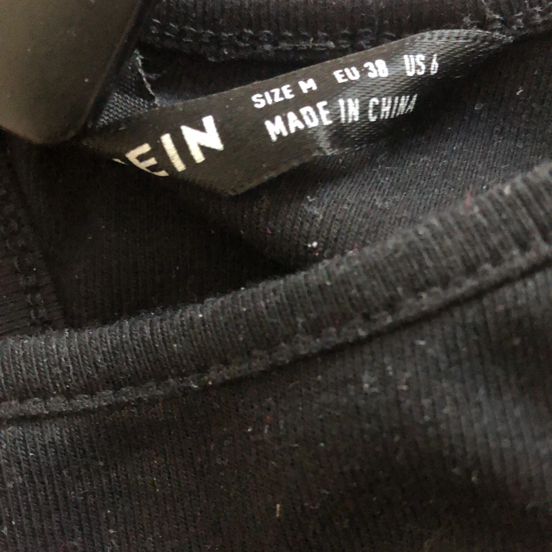 Croptop shein M - 90