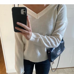 Stickad tröja - Jätte fin suckad tröja aldrig använd!