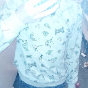 Tröja - Varit med länge! skulle gissa storlek 134ksk