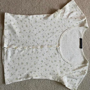 Gullig topp  - En gullig topp från Brandy Meville med blåa och gröna blom print, storlek XS/S 💌