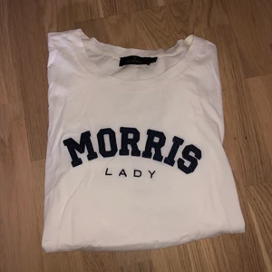Morris tshirt - Morris tshirt i storlek M men passar även S, inte använd bara testad. 