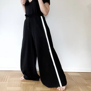 Weekday vida byxor med reflex-revärer - Storlek S men funkar på M också