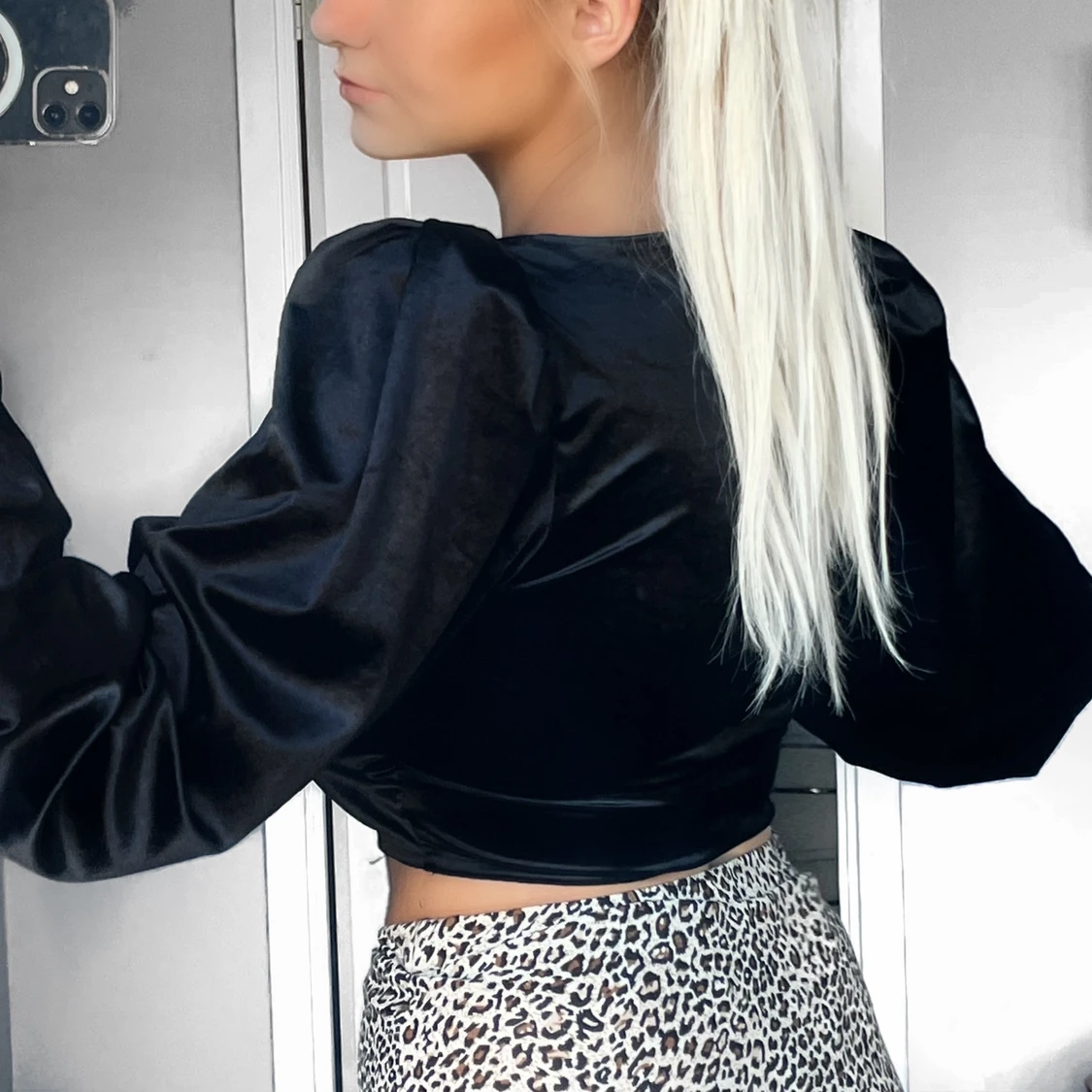 Svart topp i plysch/sammet - 91