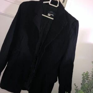 Zara kavaj - Super fin trendig kavaj från zara i storlek M, 60 kr 🥰