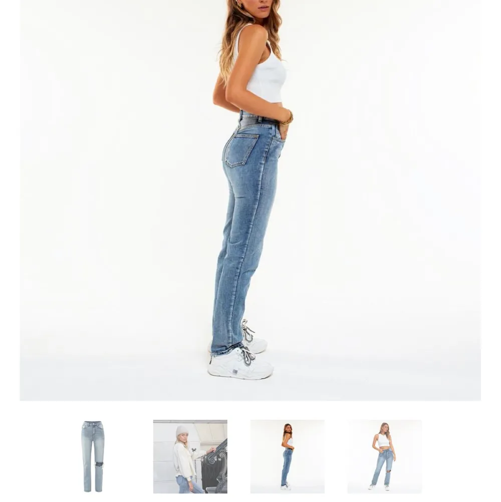 Säljer mina älsklings jeans för de börjar bli för små!! Helt slutsålda på sidan och de mest perfekta jeans jag köpt✨✨Storlek 38 och är 1,68 cm lång och som ni ser är de väldigt långa på mig!!✨✨Modellen på första bilden är 1,78 står det⚡️⚡️⚡️Nypris 670kr med frakt från Holland! Använda två gånger och är som nya!!✨Säljer för 400kr med frakt✨. Jeans & Byxor.