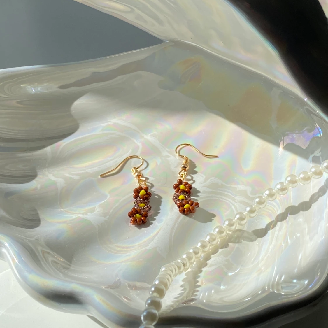 egentillverkade örhängen