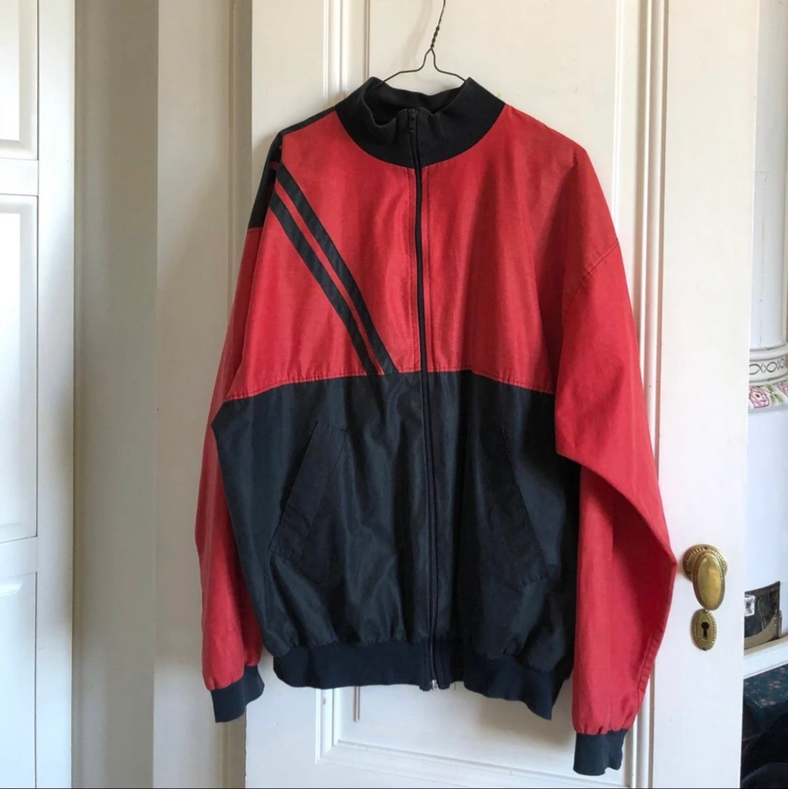 Retro windbreaker