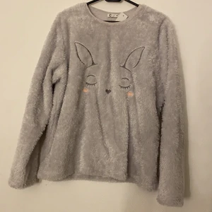 Mysig pyjamaströja - En mysig pyjamaströja, ej använd! (Lappen sitter kvar) storlek M 