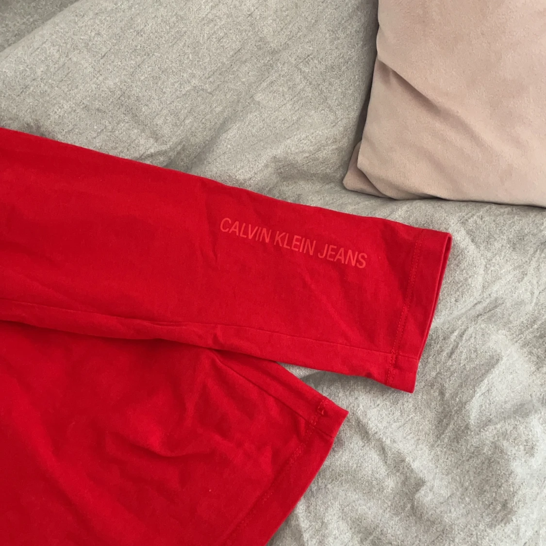 Röd långärmad tröja - 91