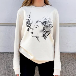 Staysensum Sweatshirt - Hej! Jag och några andra tjejer har precis lanserat vårt UF (@staysensum.uf på instagram). Denna snygga sweatshirt finns i storlekar S-XL! Skriv till mig här eller på vår instagram om ni är intresserade!! 