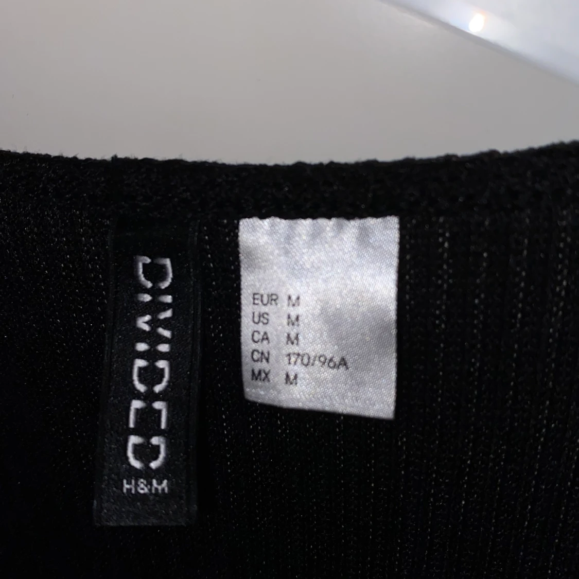 Ribbad tröja med detaljer - 91