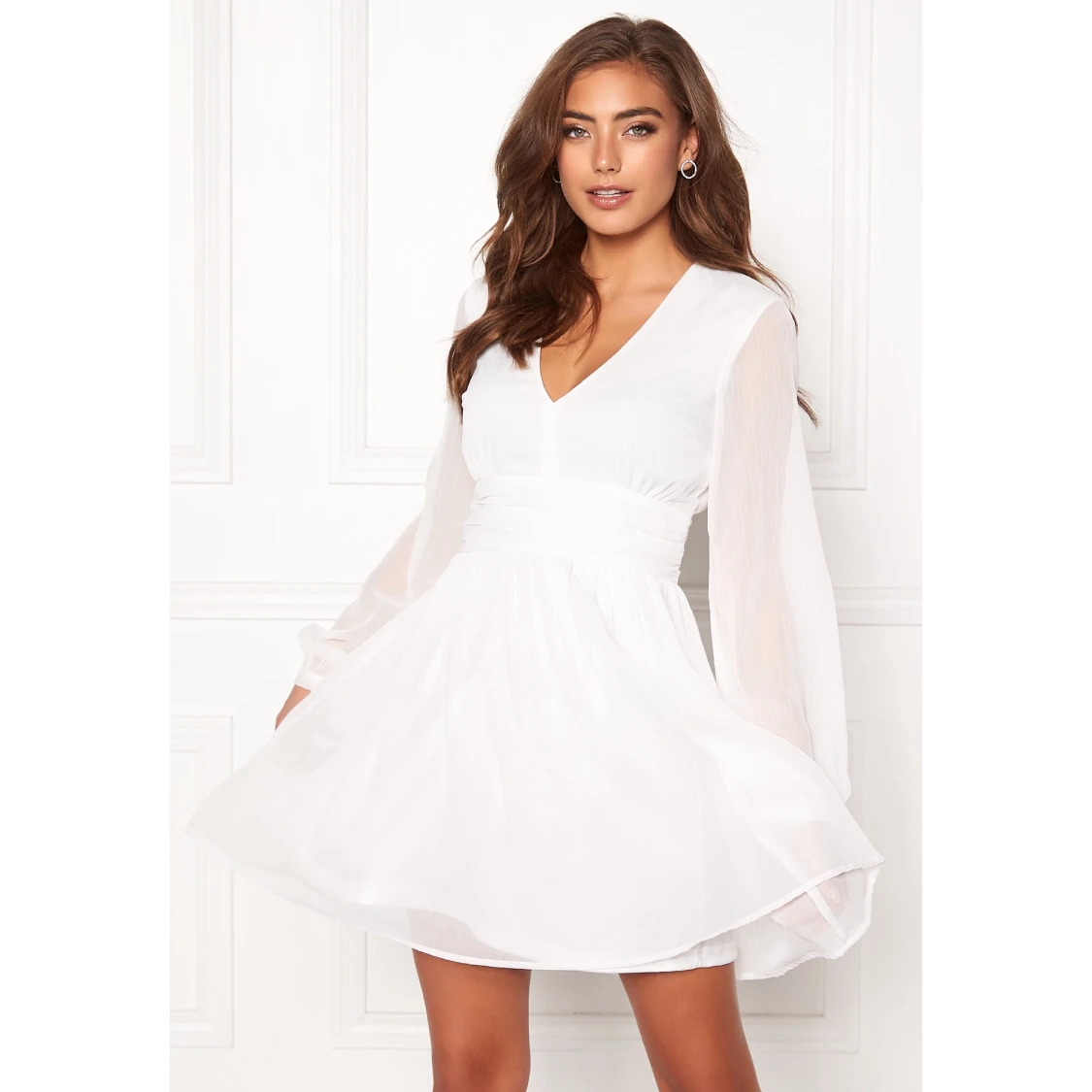 Vit studentklänning - Bubbleroom