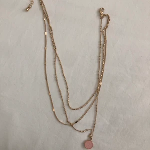 Halsband  - Ett halsband från forever21. Köparen står för frakten💖