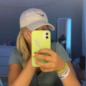 Nike keps - Säljer denna super fina Nike keps som jag köpt ifrån Stadium. Säljer pågrund av att den inte används. Har användt den 1-2 gånger. 