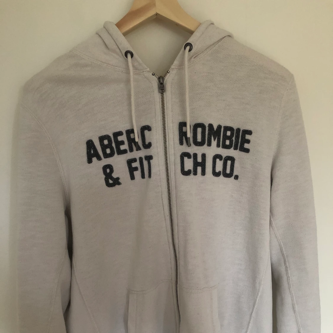 Hoodie från Abercromebie & Fitch, storlek M - 90