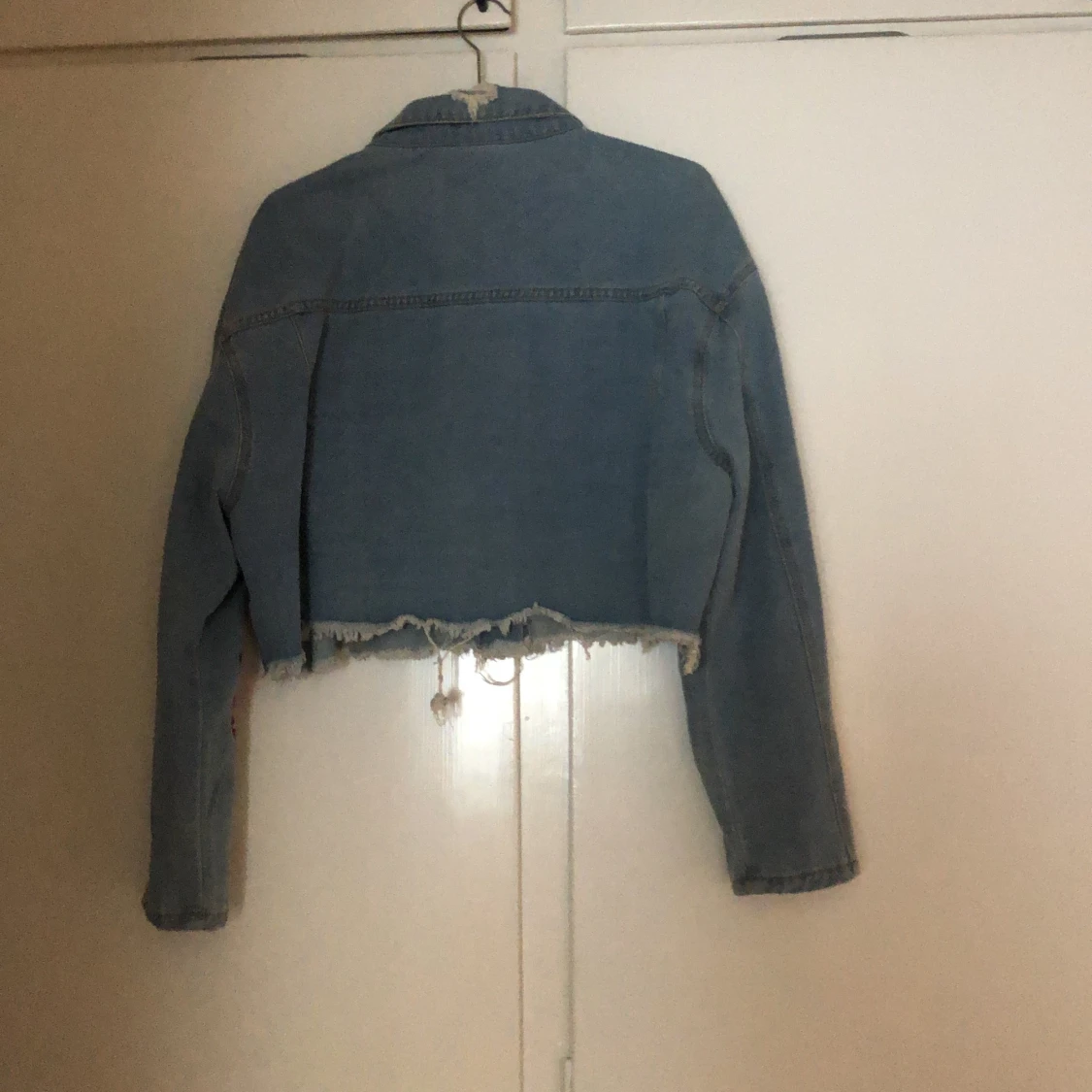 Jeansjacka i nyskick - 90