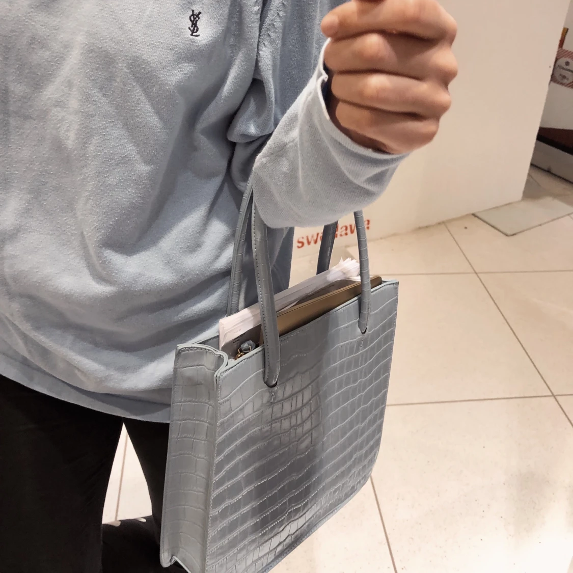 Ljusblå väska  - 91