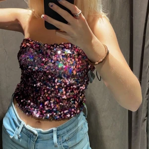 Paljett korsett - INTRESSEKOLL!        Kollar intresset på denna topp från zara, skit snygg t fest💕💕